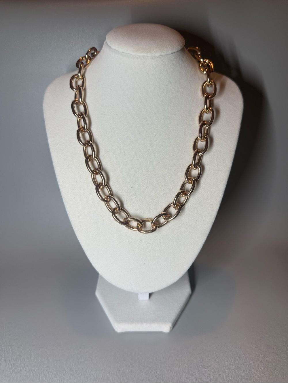 Classic Gold Link Chain Necklace - Women Jewelry